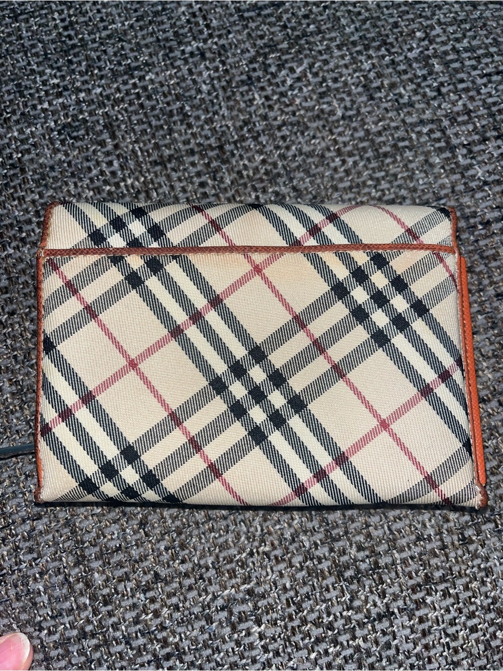 Burberry Nova Check Wallet - Picture 8 of 8